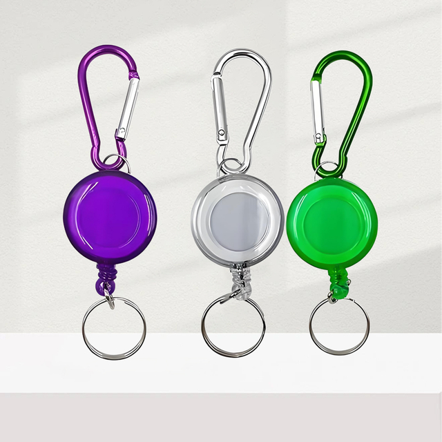 Retractable Keychain with Carabiner