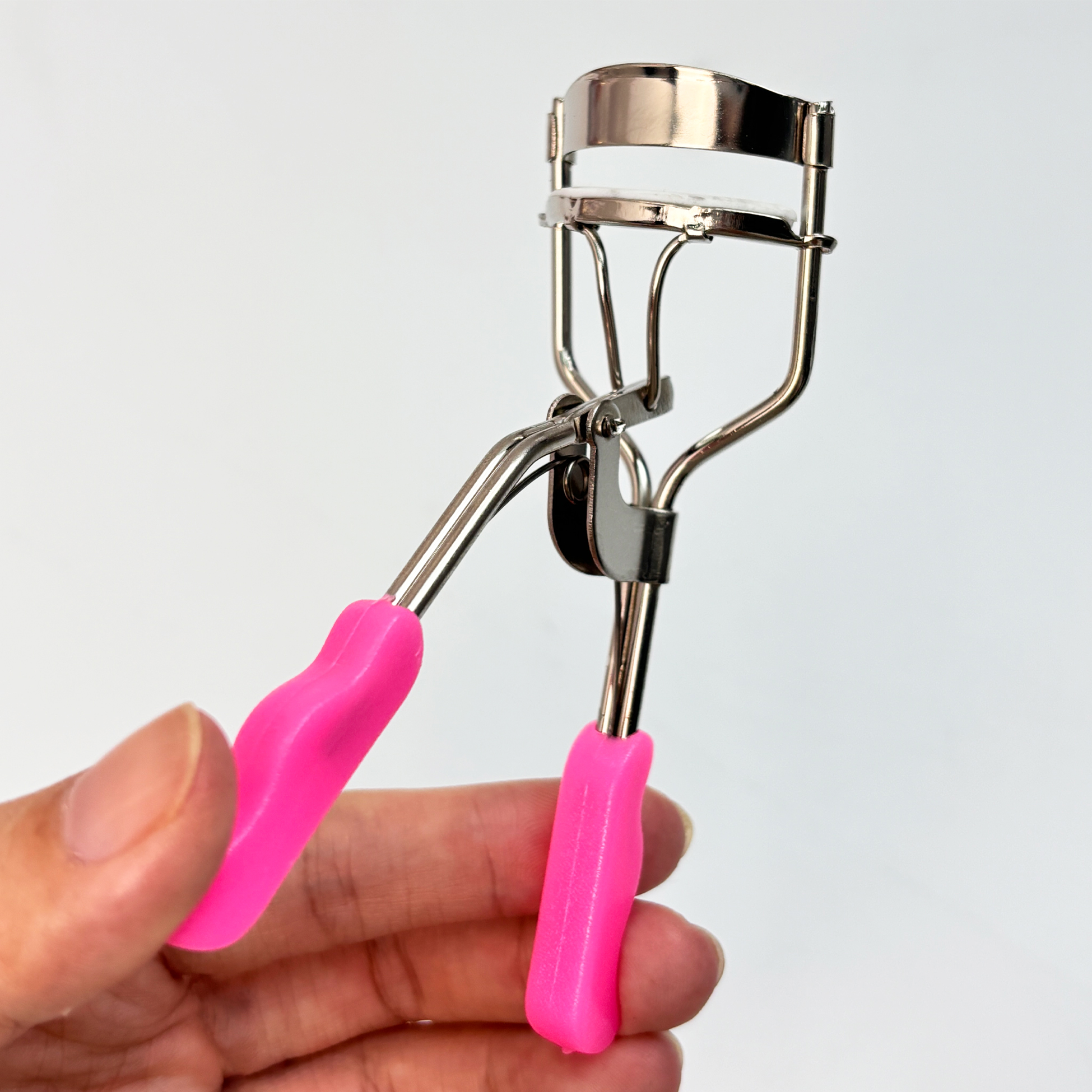 Pink Handle Eyelash Curler