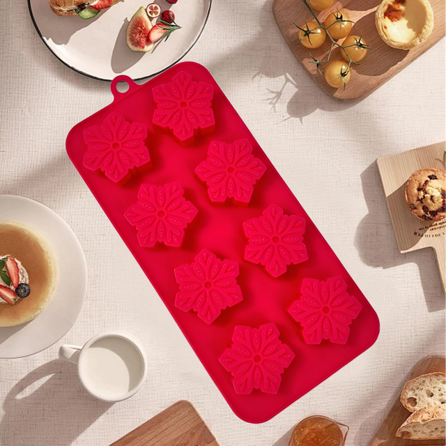 Red Snowflake - shaped Silicone Baking Mold