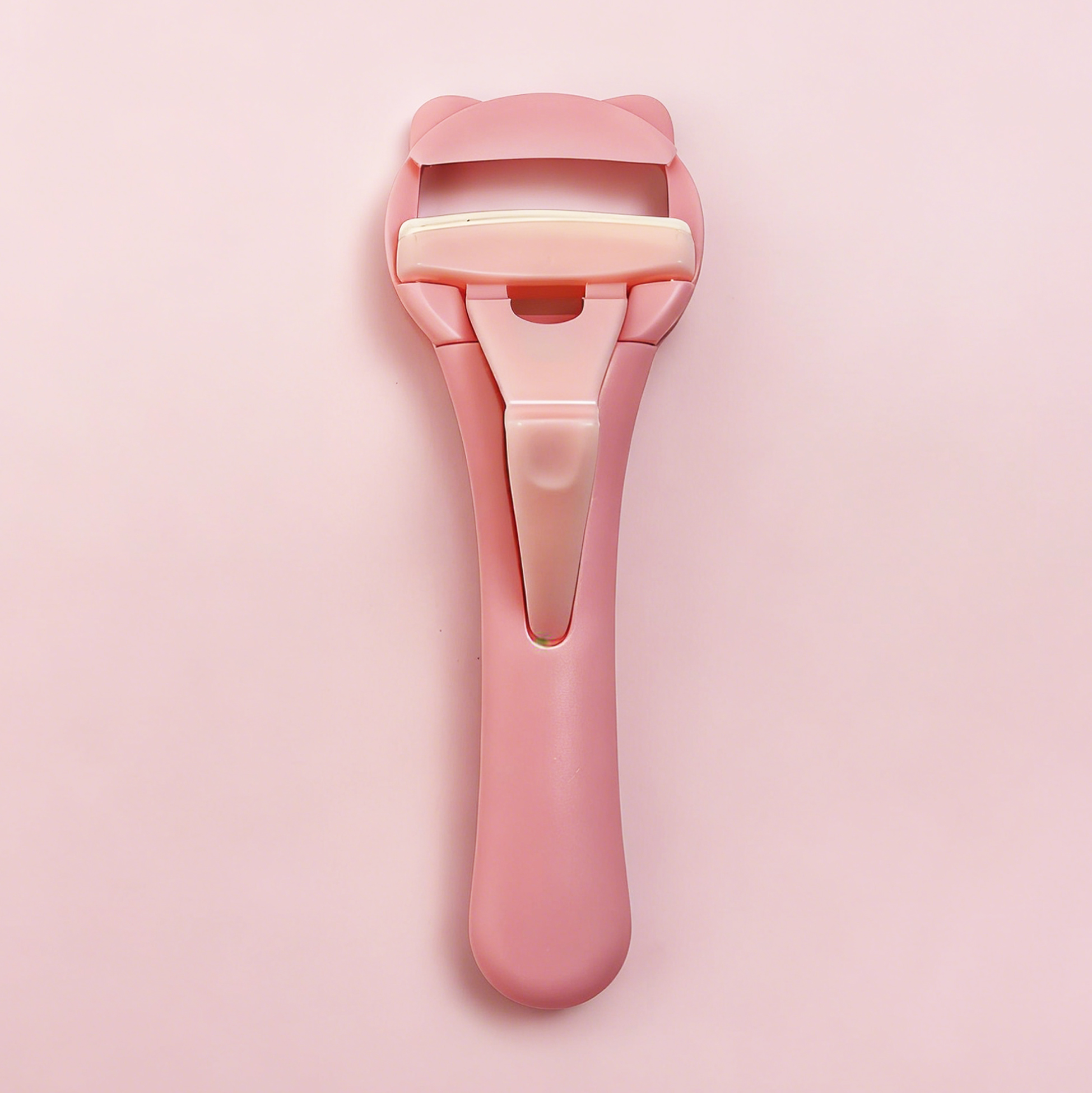 Cute Cat Eyelash Curler