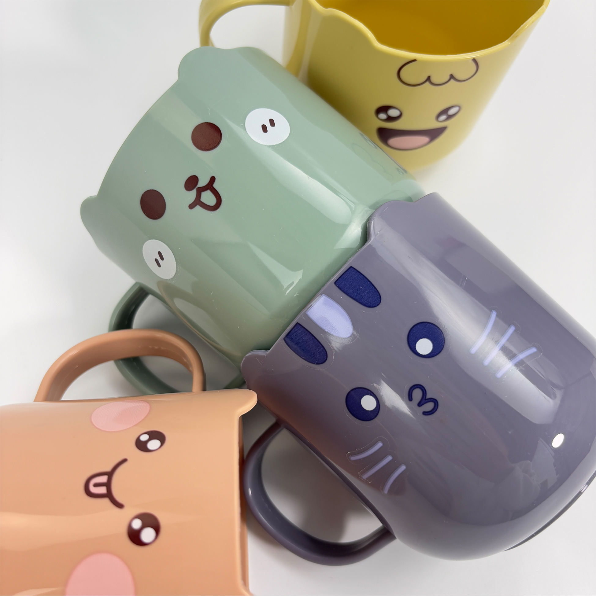 Cartoon Character Mouthwash Cup Set