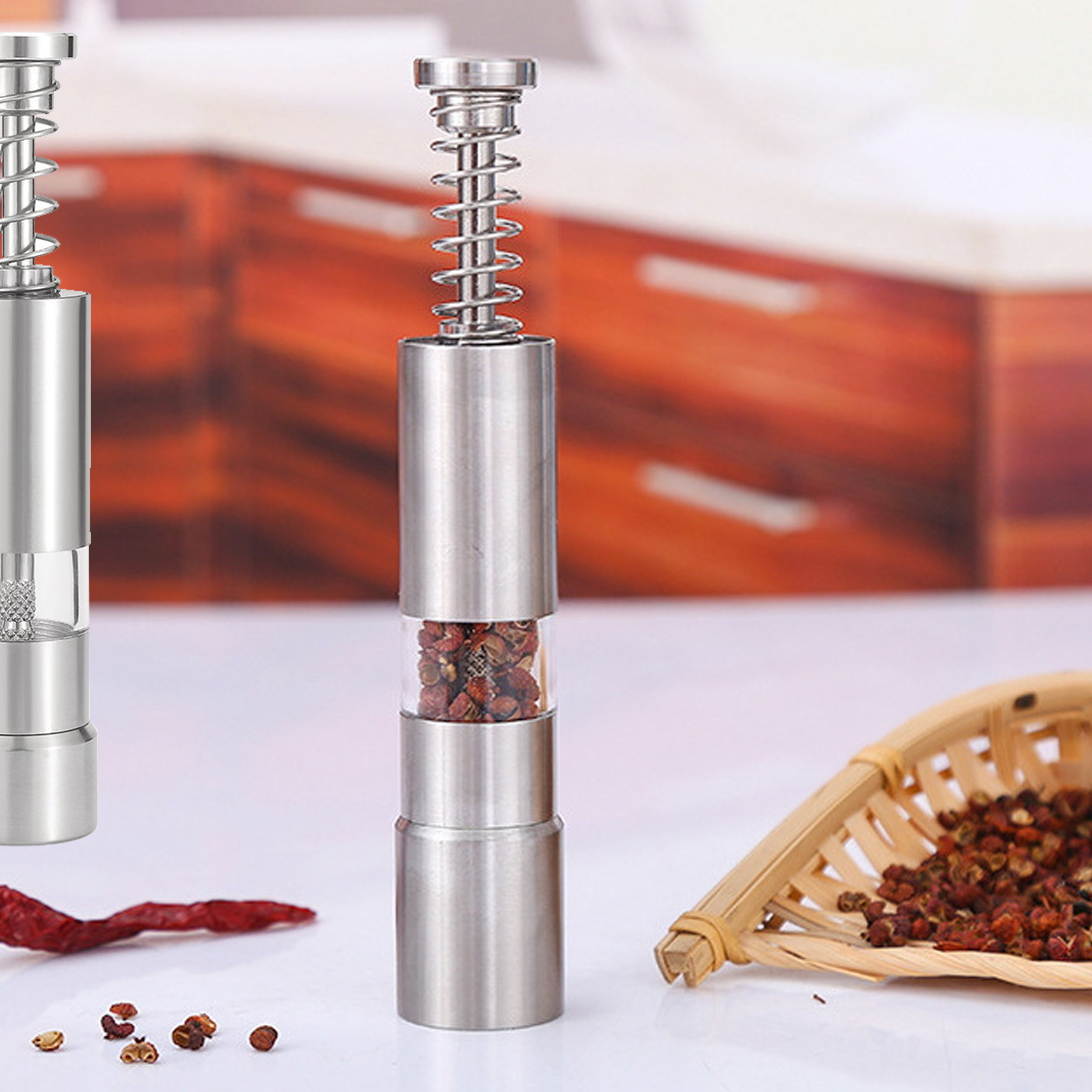 Handheld Manual Pepper Grinder