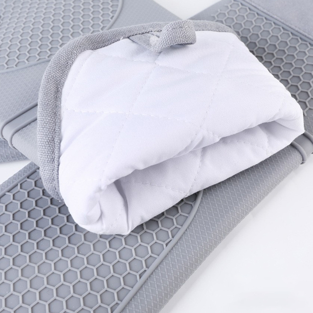 Modern Grey Silicone Oven Mitt