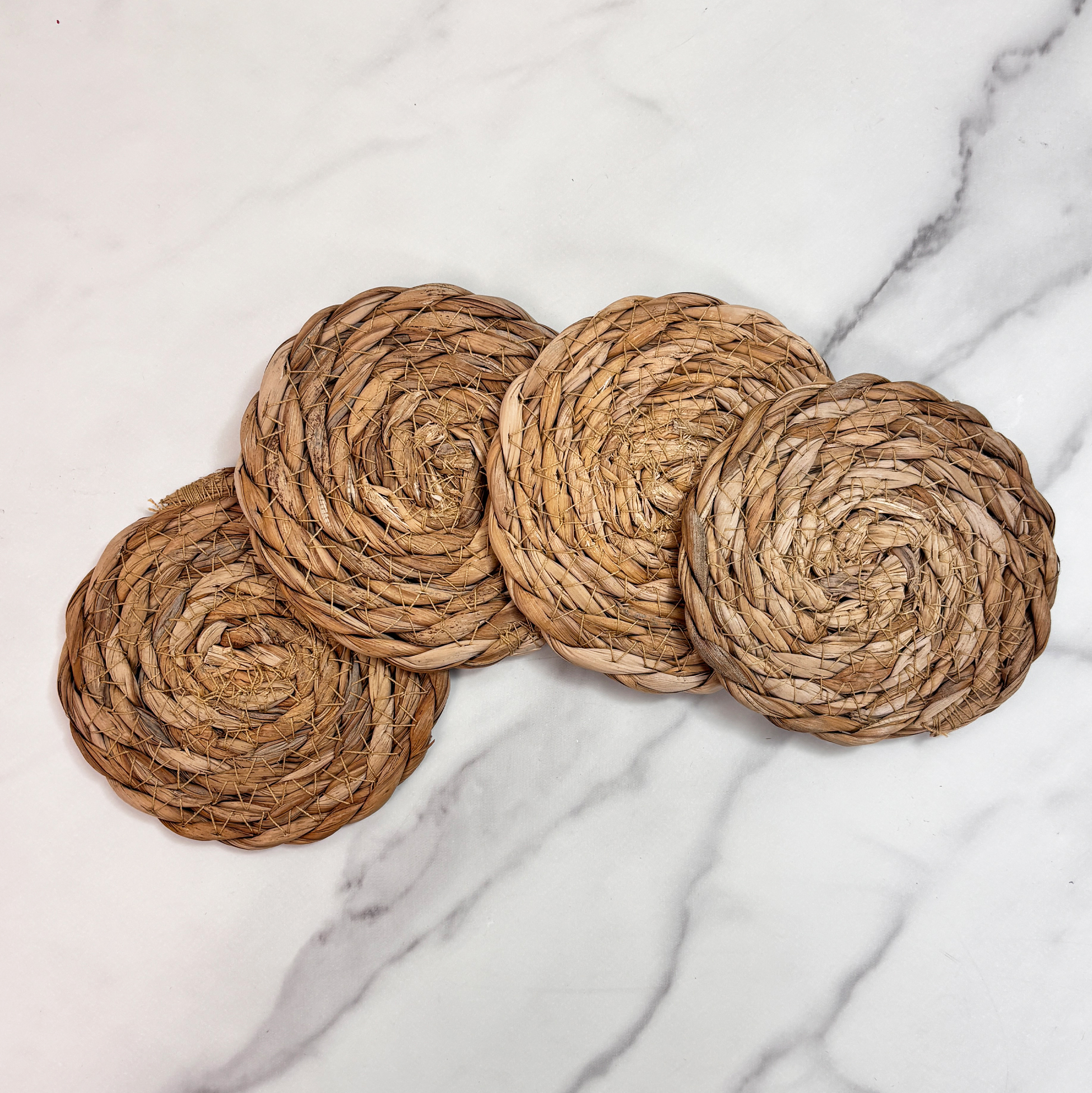 4-Piece Rush Grass Coaster Set