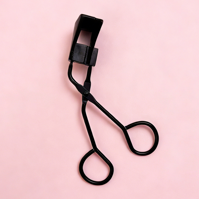 Black Partial Eyelash Curler