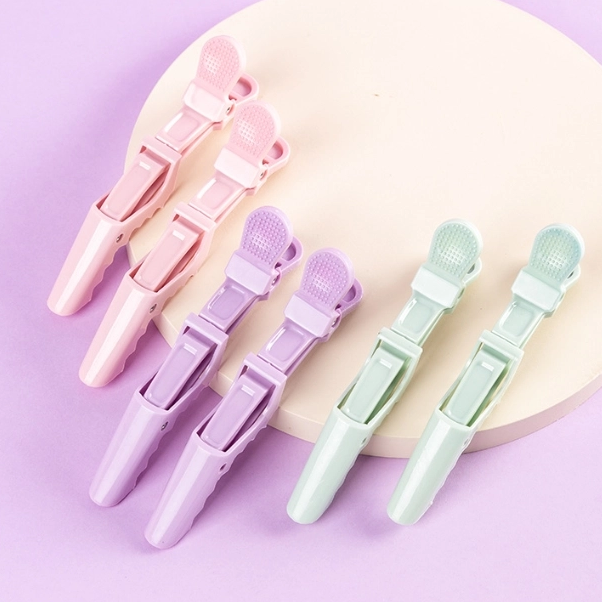 Chic Snap Hair Clip Duo Set
