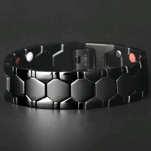 KAMALOOK Black Hexagonal Magnetic Therapy Bracelet