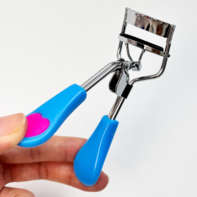 Heart Accent Eyelash Curler