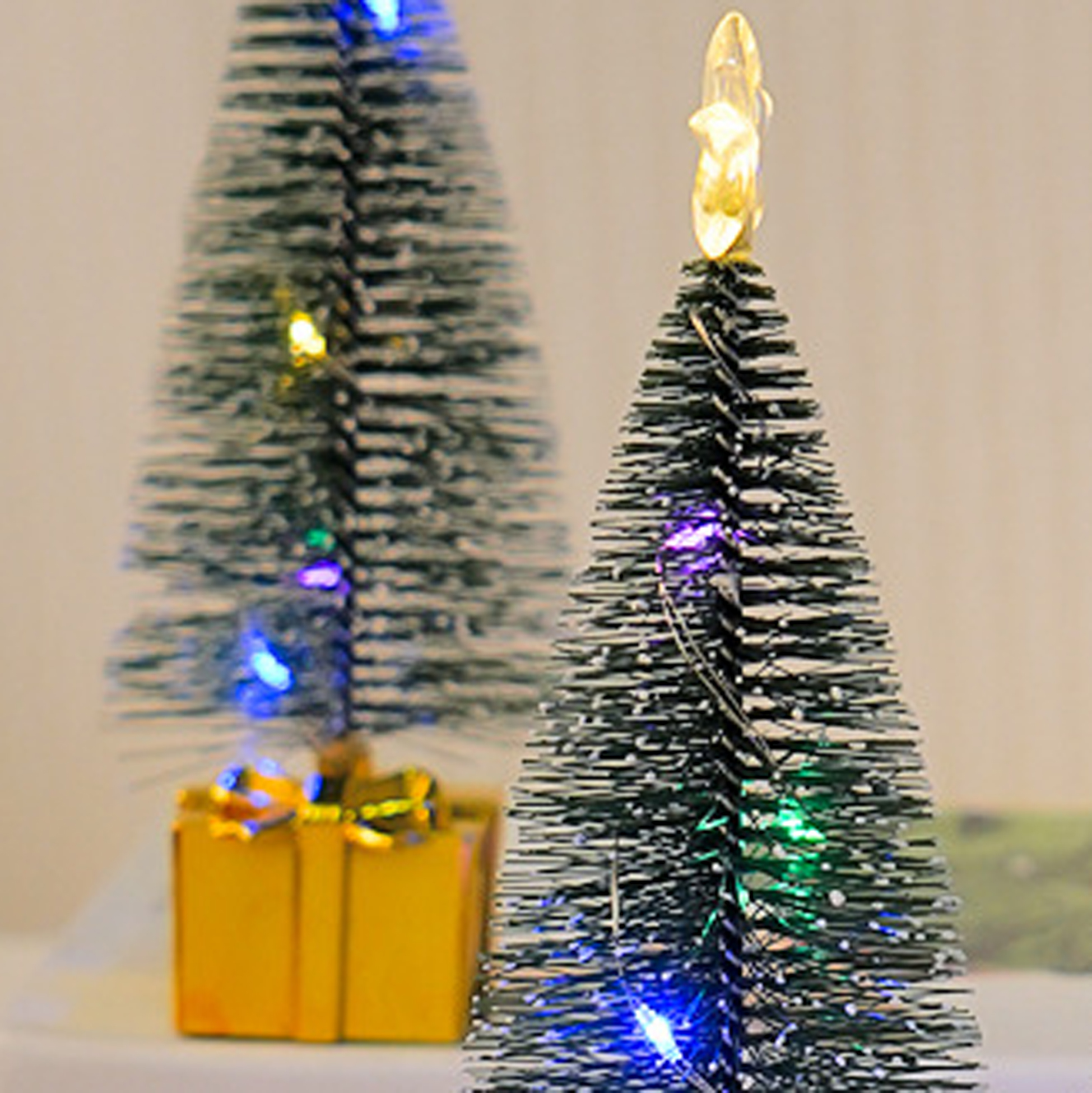 Mini LED - Decorated Christmas Tree