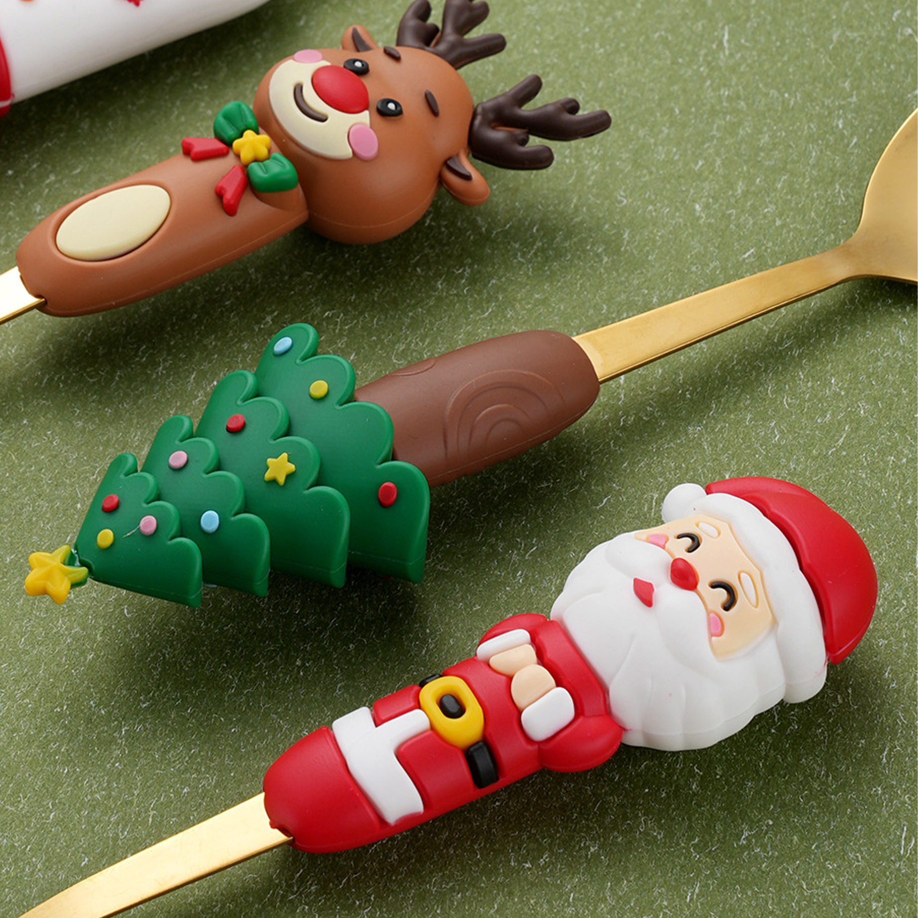 Christmas Character Cutlery Set (4-Piece)