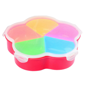 Petal - shaped Divided Treat Holder