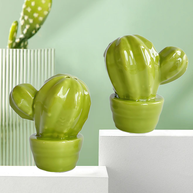 Green Ceramic Cactus Shaped Salt And Pepper Shaker Set