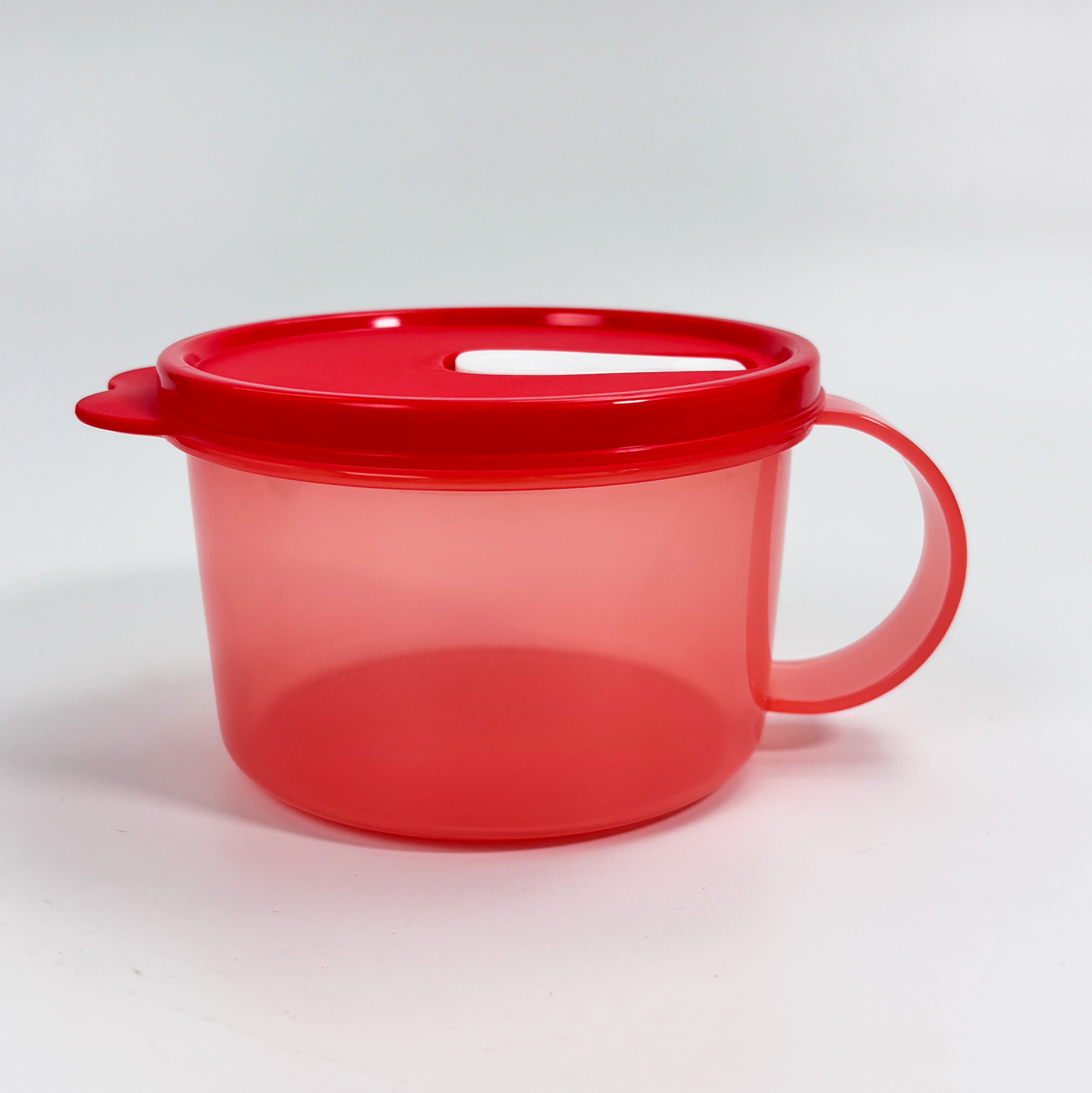 Red Plastic Food Storage Container with Handle And Lid