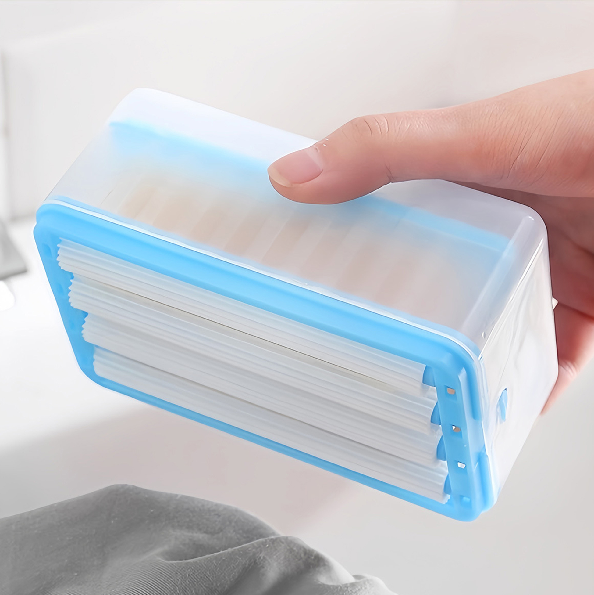 Multifunctional Soap Dispenser Box with Built-in Brush