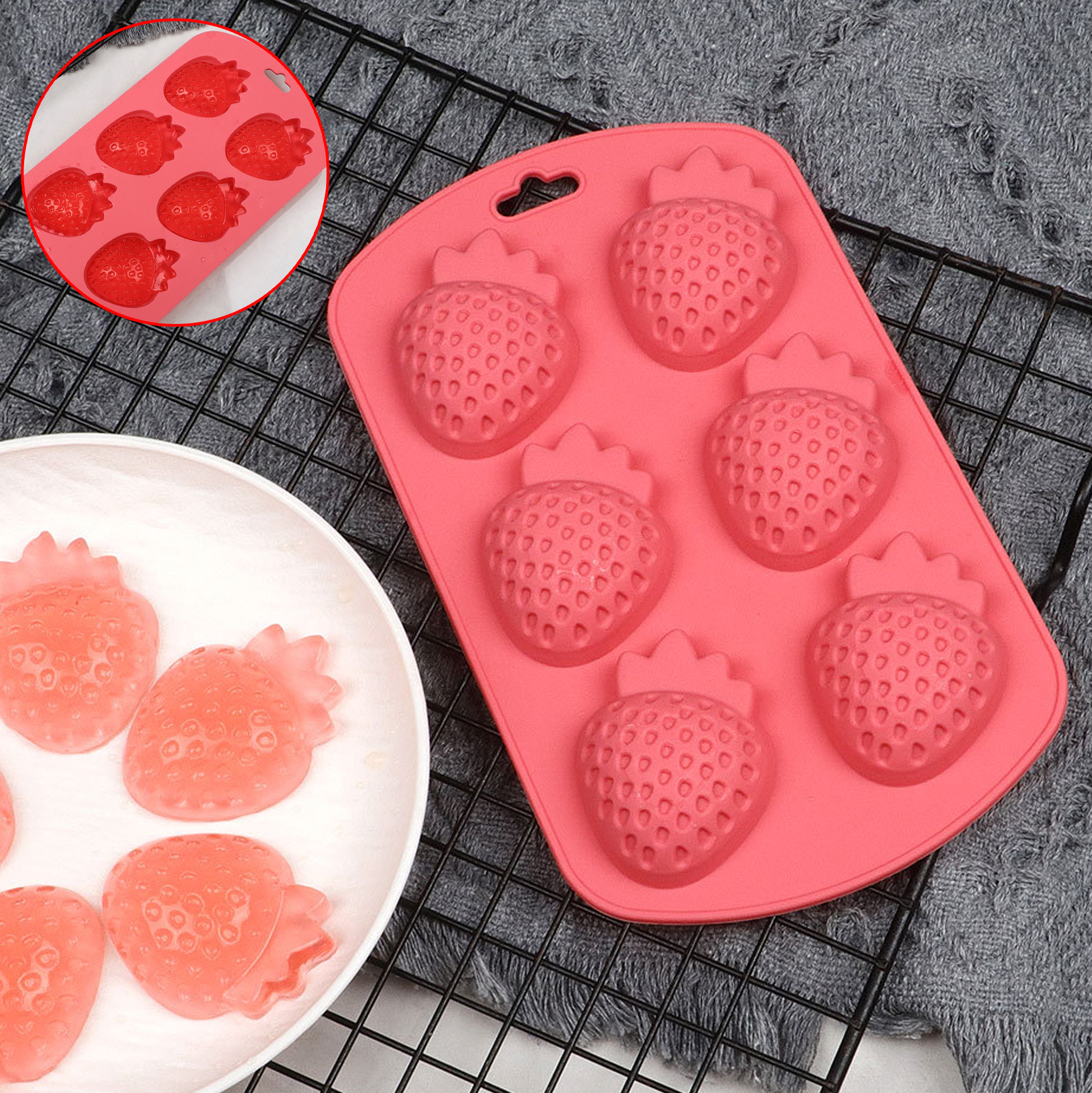 Strawberry-Shaped Silicone Dessert Mold