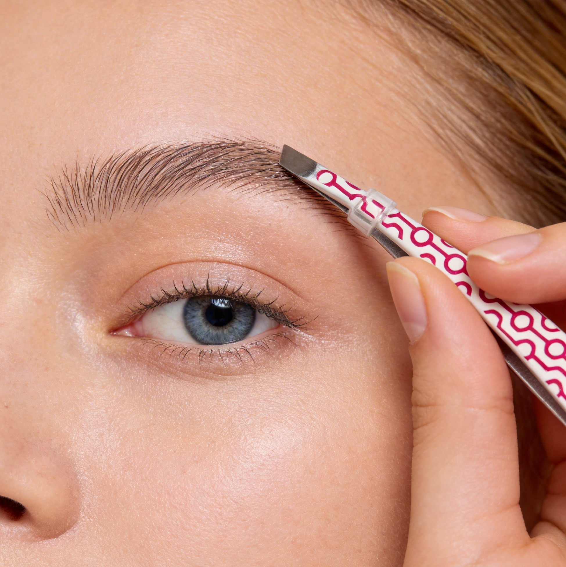 Geometric Pattern Slant Tweezer