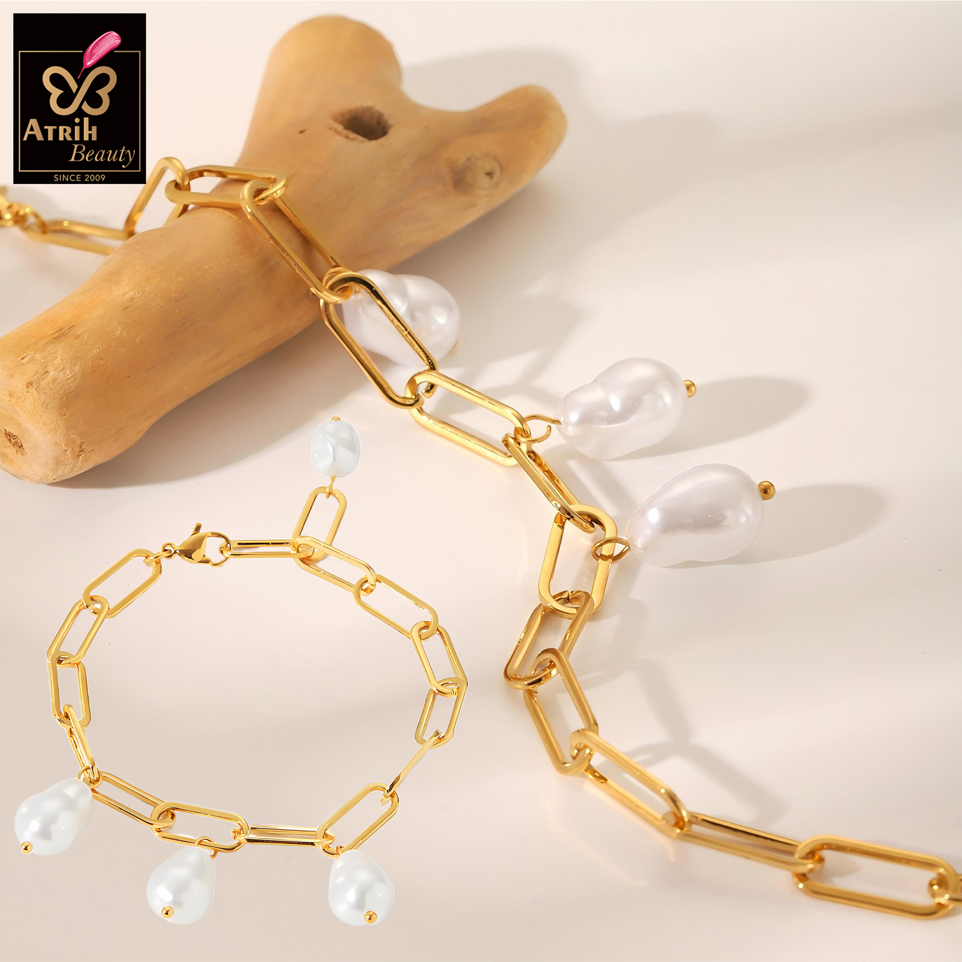 Gold Tone Paperclip Chain Bracelet