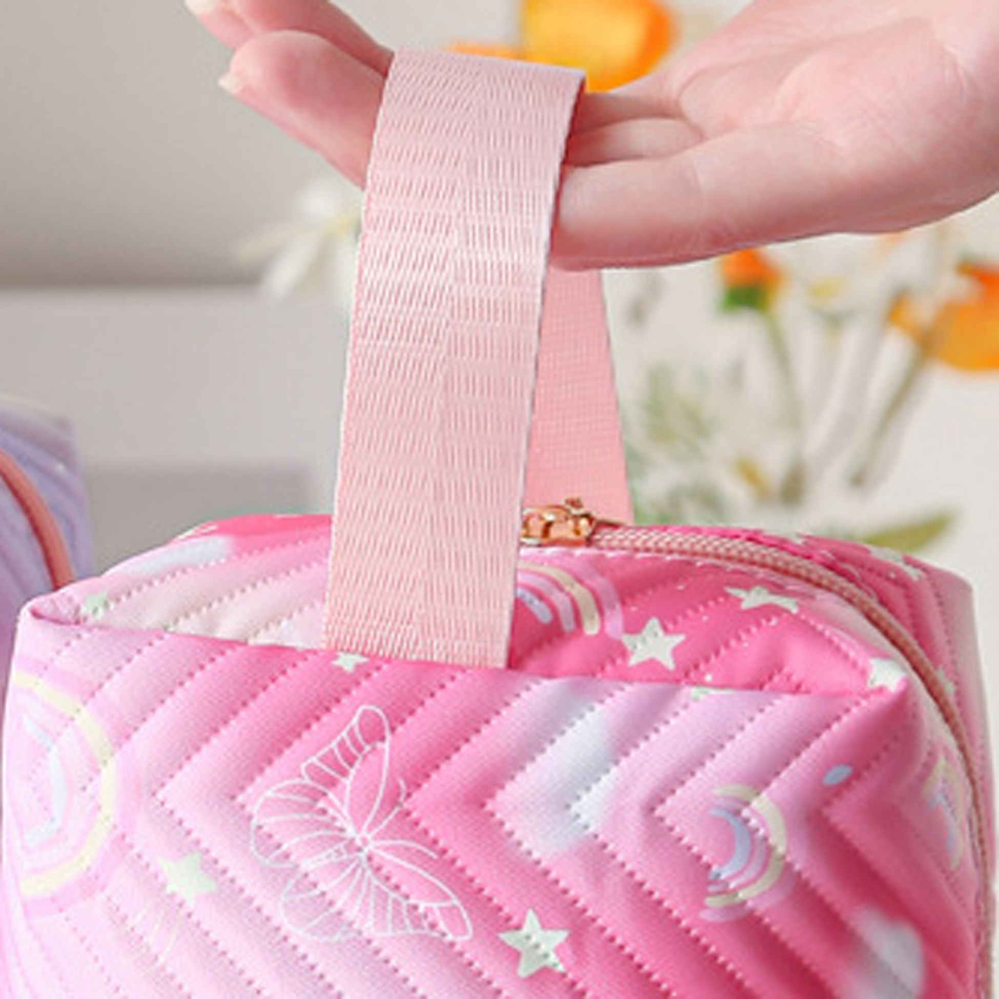 Gradient - Colored Quilted Makeup Bag