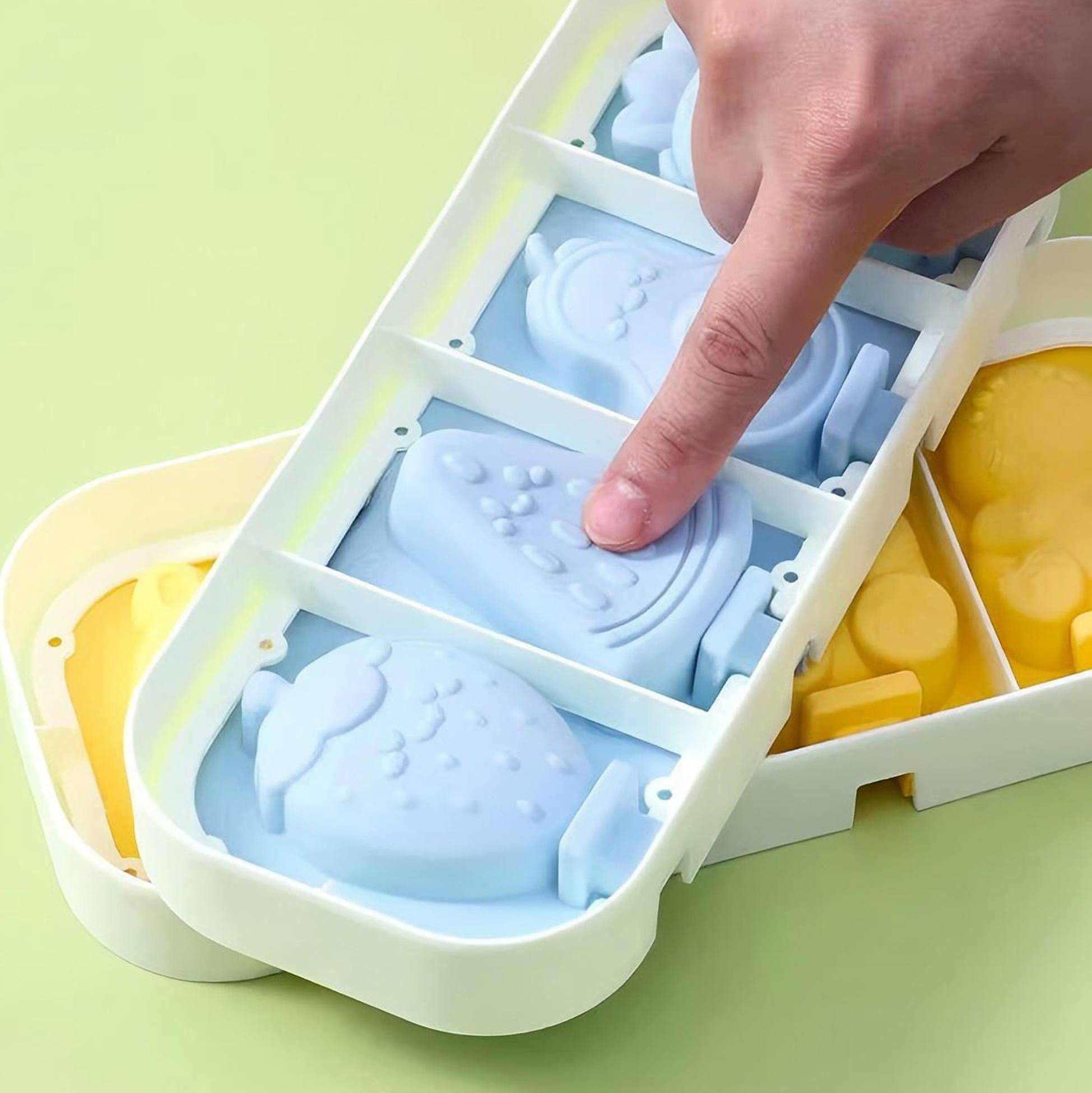 Cartoon Shaped Ice Cube & Popsicle Mold