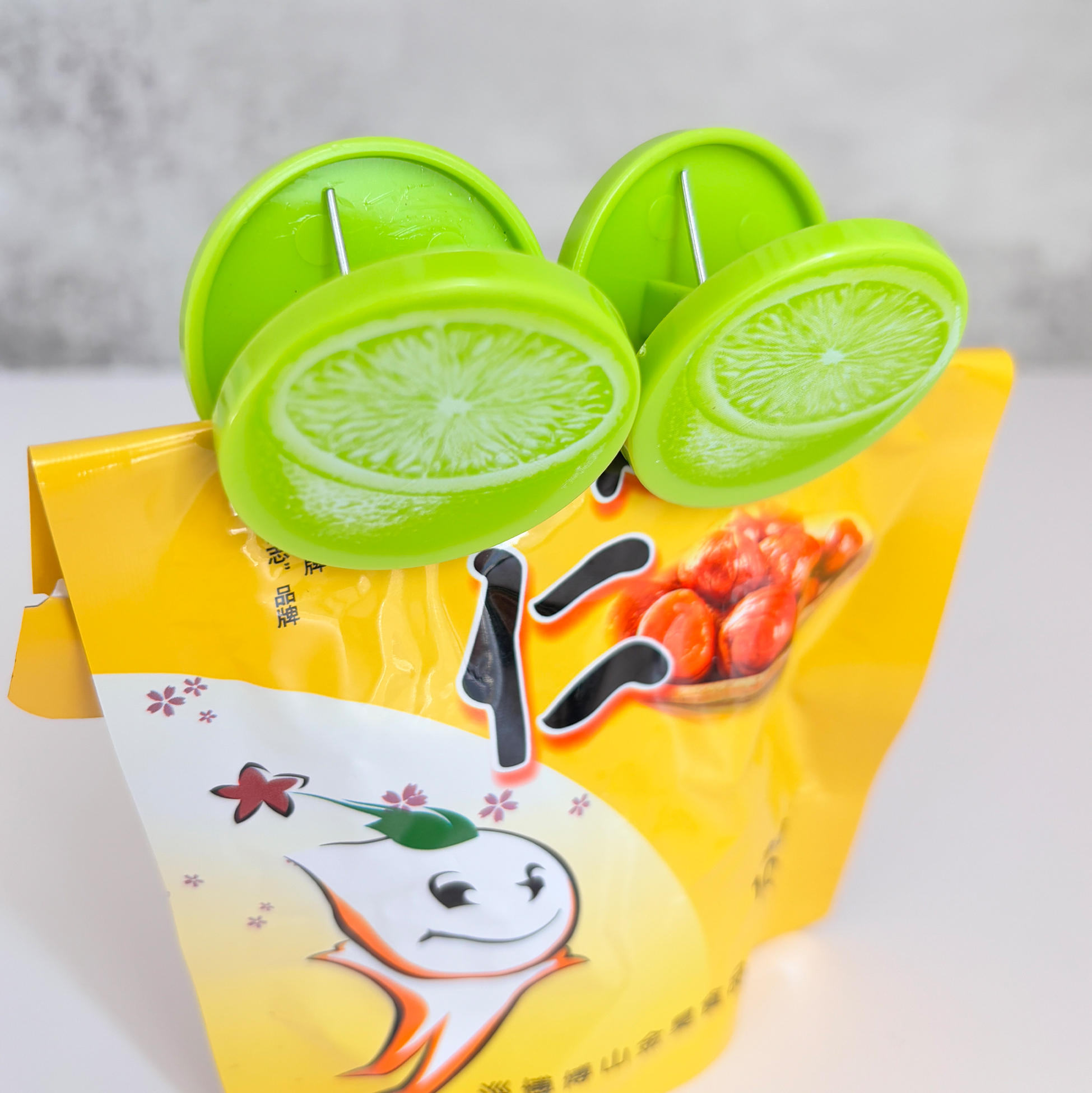 Lime-Slice Plastic Clip Set of 6