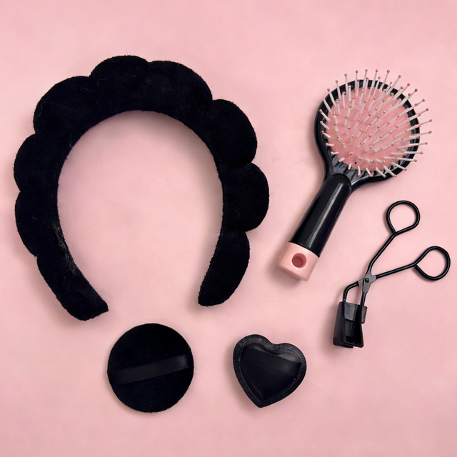 Set of 5 Black Theme Beauty Accessory Set