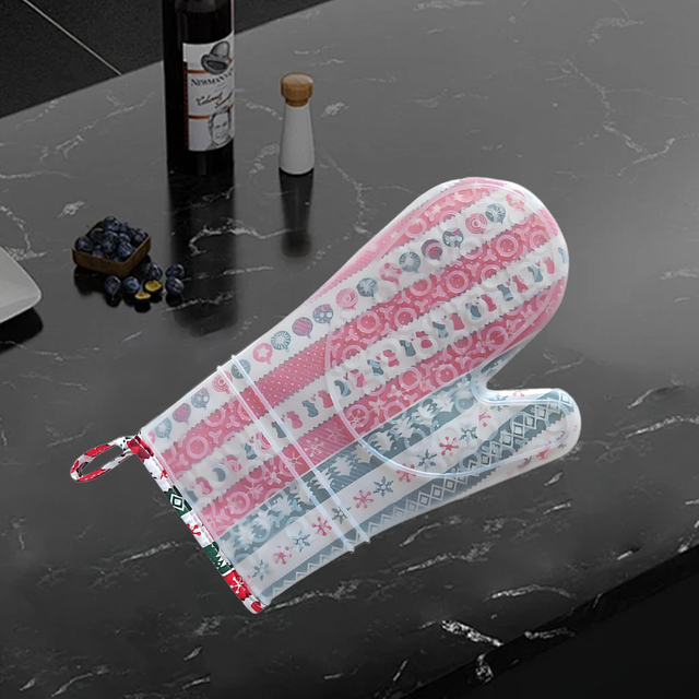 Festive Patterned Silicone Oven Mitt