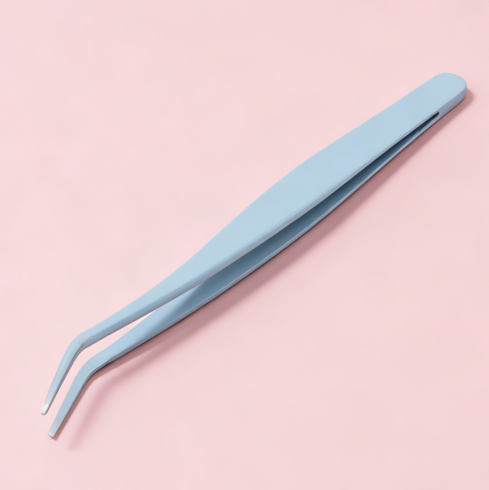 Curved Tip Eyelash Tweezer