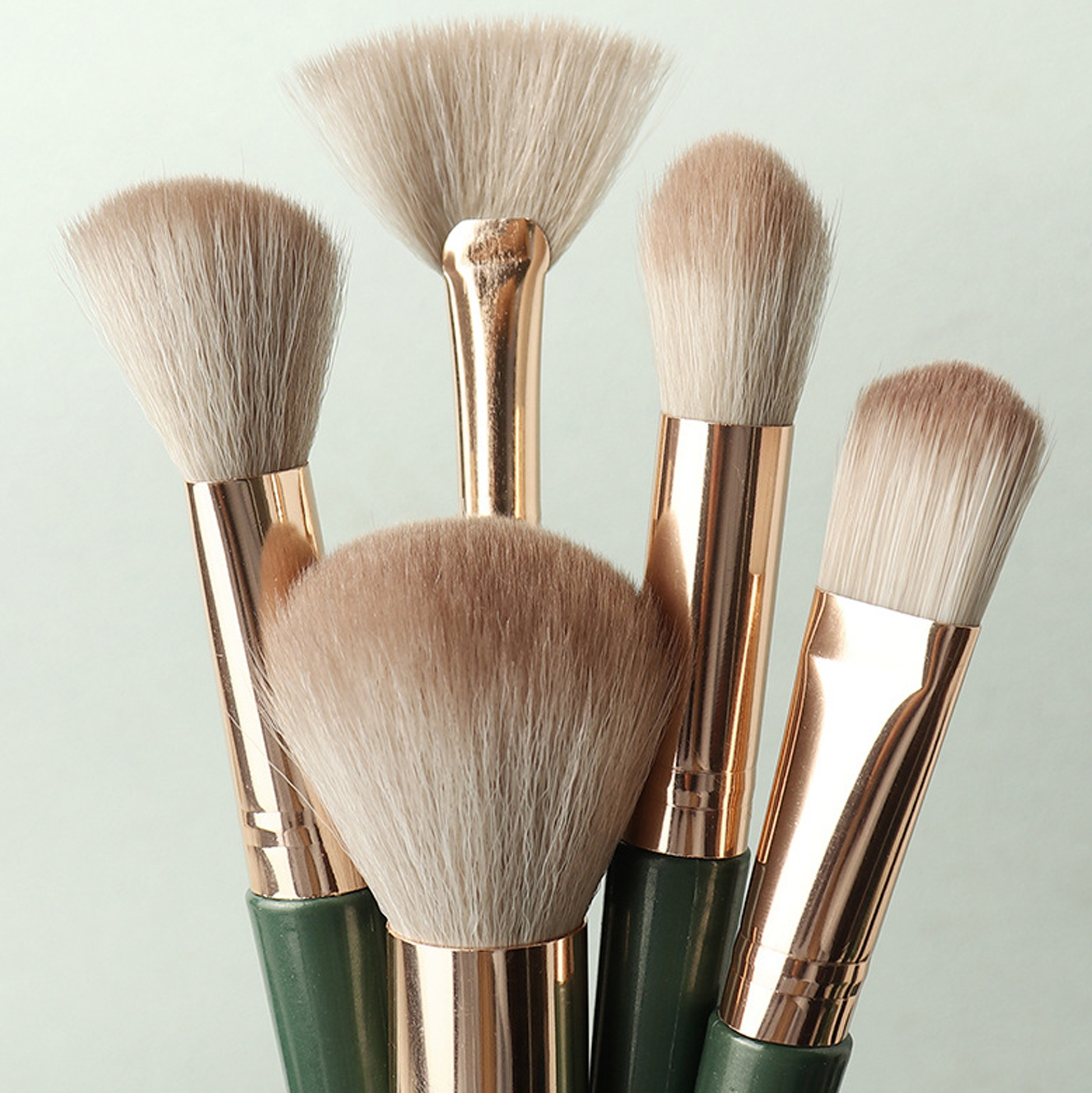 15 Piece Professional Makeup Brush Set
