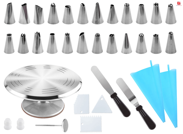 DIY Cake Decoration Set - Piping Bags, Nozzles, And Icing Scrapers Cake Mold