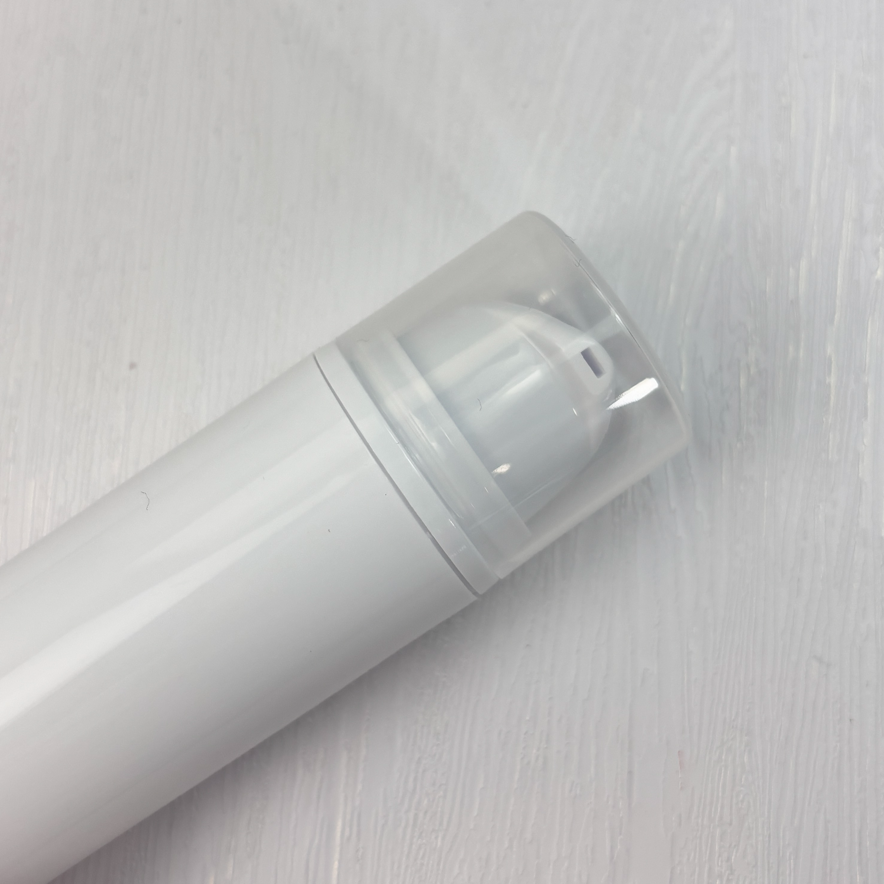 White Airless Lotion Dispenser Bottles