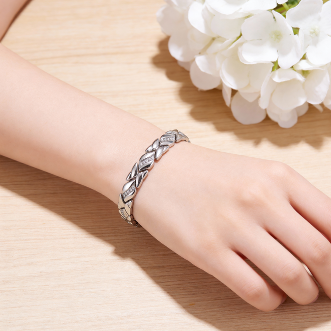 KAMALOOK Magnetic Therapy Bracelet for Women